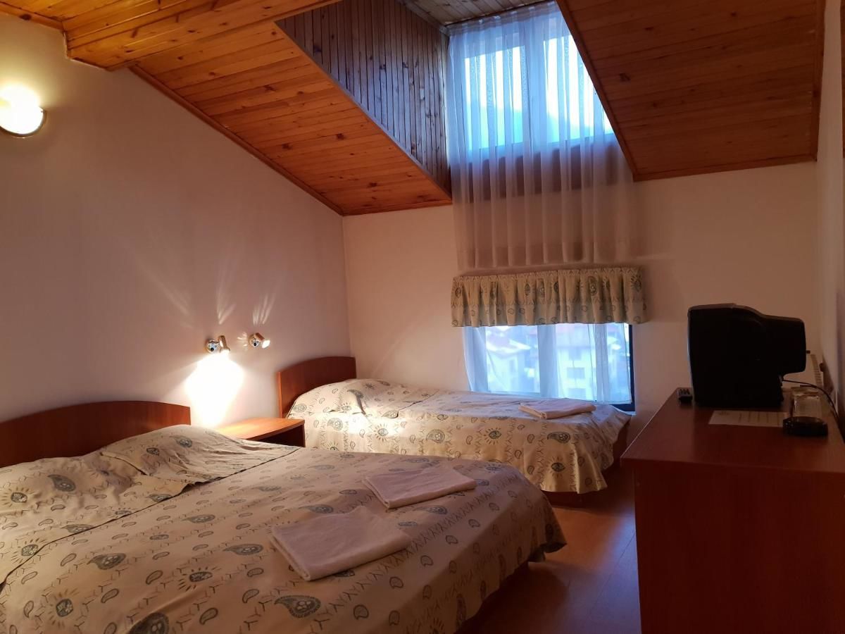 Гостевой дом Guest House Karov - 2 Stars Чепеларе-17